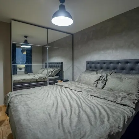 Apartament Lovely Modern With Proximity To The Center! *
