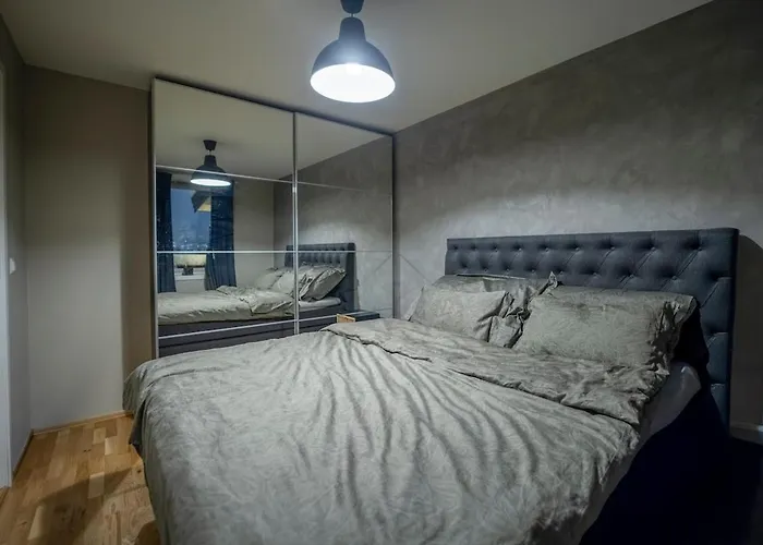 Apartament Lovely Modern With Proximity To The Center! *
